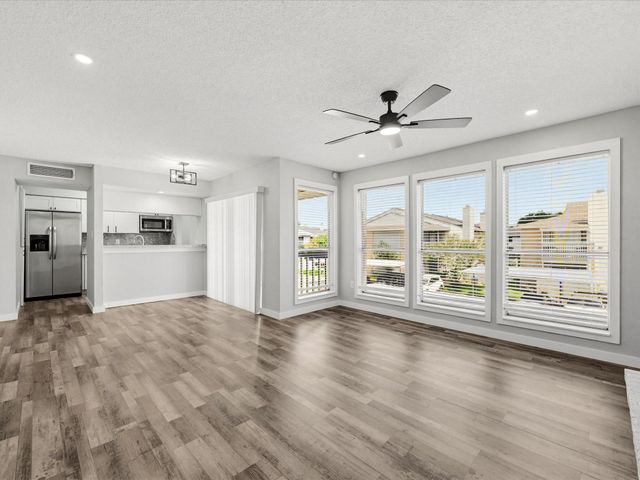 260 El Dorado Boulevard 3206, Houston, TX 77598