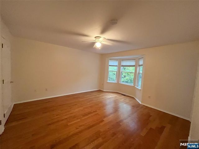 2417 Stanhope Court, Mahwah, NJ 07430