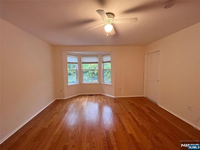 2417 Stanhope Court, Mahwah, NJ 07430