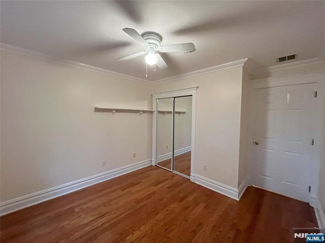 2417 Stanhope Court, Mahwah, NJ 07430