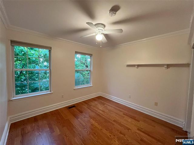2417 Stanhope Court, Mahwah, NJ 07430
