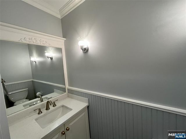 2417 Stanhope Court, Mahwah, NJ 07430