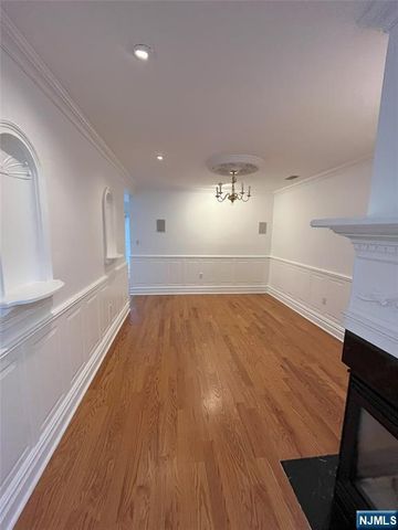 2417 Stanhope Court, Mahwah, NJ 07430