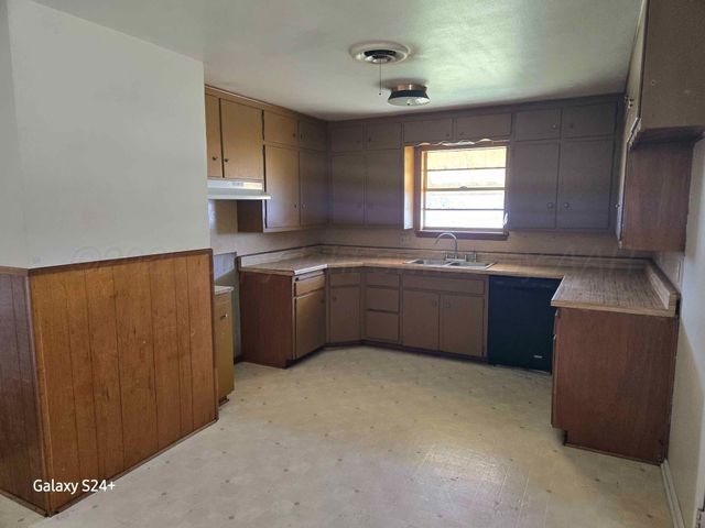 504 S FAIRMONT Street, Amarillo, TX 79106