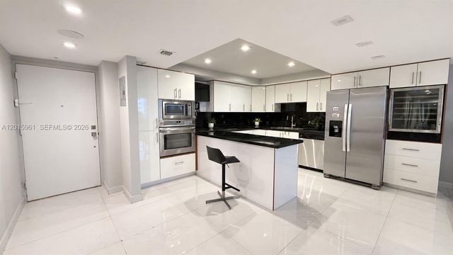19380 Collins Ave 402, Sunny Isles Beach, FL 33160