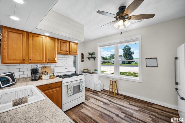 306 S MAIN Street, Peoria, IL 61604