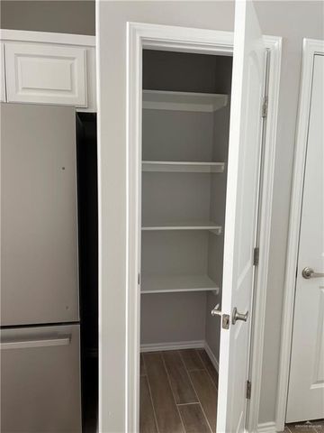 6802 N 56th Lane, Mcallen, TX 78504