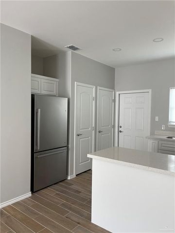 6802 N 56th Lane, Mcallen, TX 78504