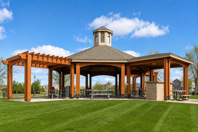 12405 Bataan Street NE, Blaine, MN 55449