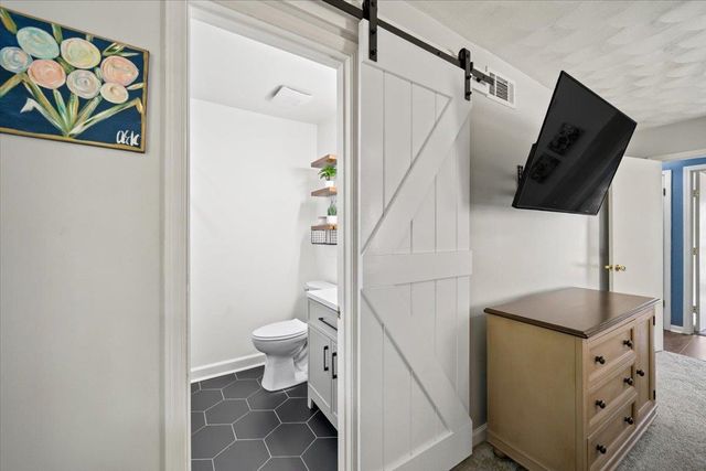 6390 PRAIRIE VIEW DR, Bartlett, TN 38134