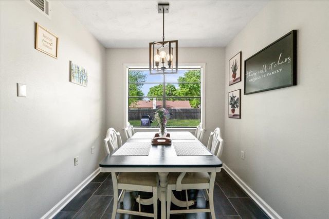 6390 PRAIRIE VIEW DR, Bartlett, TN 38134