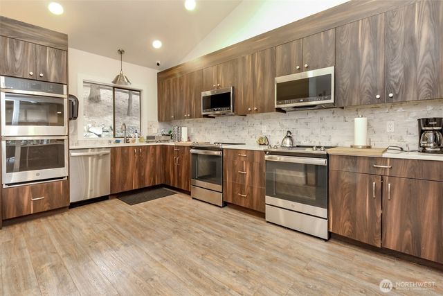 2500 S 370th Street #160, Federal Way, WA 98003