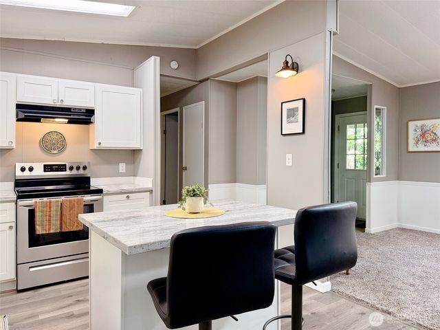2500 S 370th Street #160, Federal Way, WA 98003