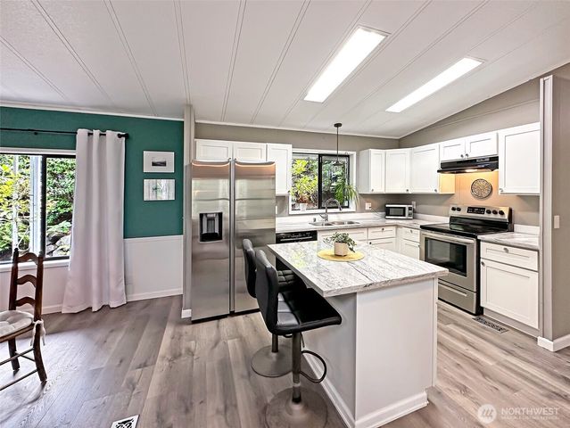 2500 S 370th Street #160, Federal Way, WA 98003