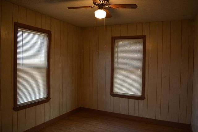 2-4 Clinton Street, Easthampton, MA 01027