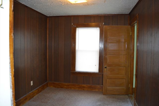 2-4 Clinton Street, Easthampton, MA 01027