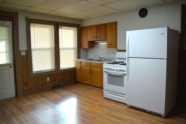 2-4 Clinton Street, Easthampton, MA 01027