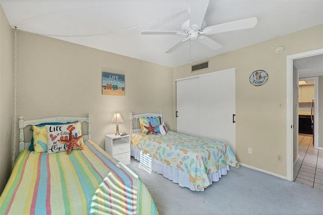 2100 BENJAMIN FRANKLIN DRIVE 201, Sarasota, FL 34236