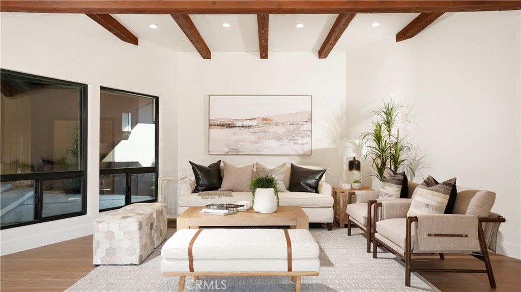 Image 19 of property listing at 9752 Rangeview, North Tustin, CA 92705