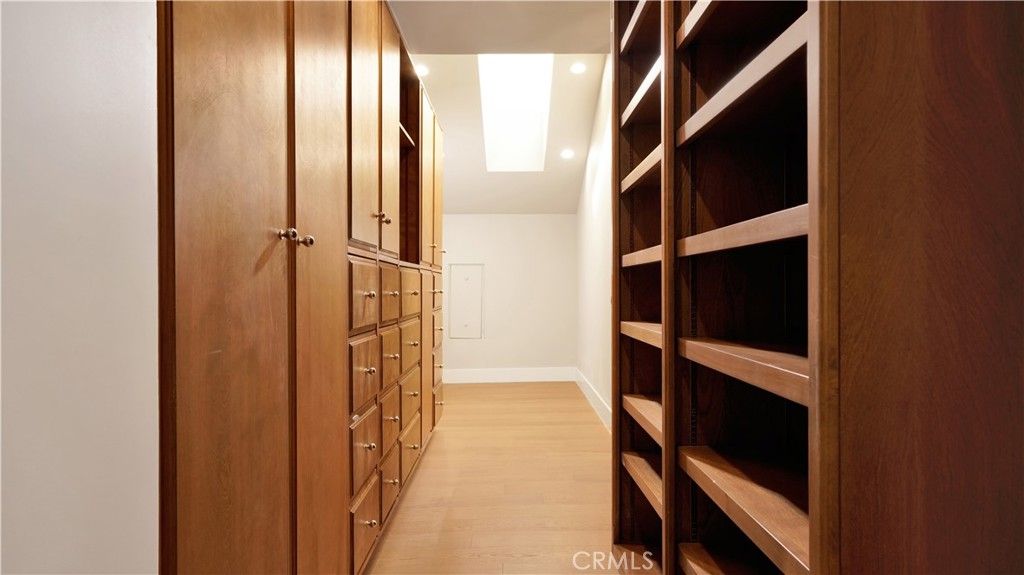 Image 32 of property listing at 9752 Rangeview, North Tustin, CA 92705