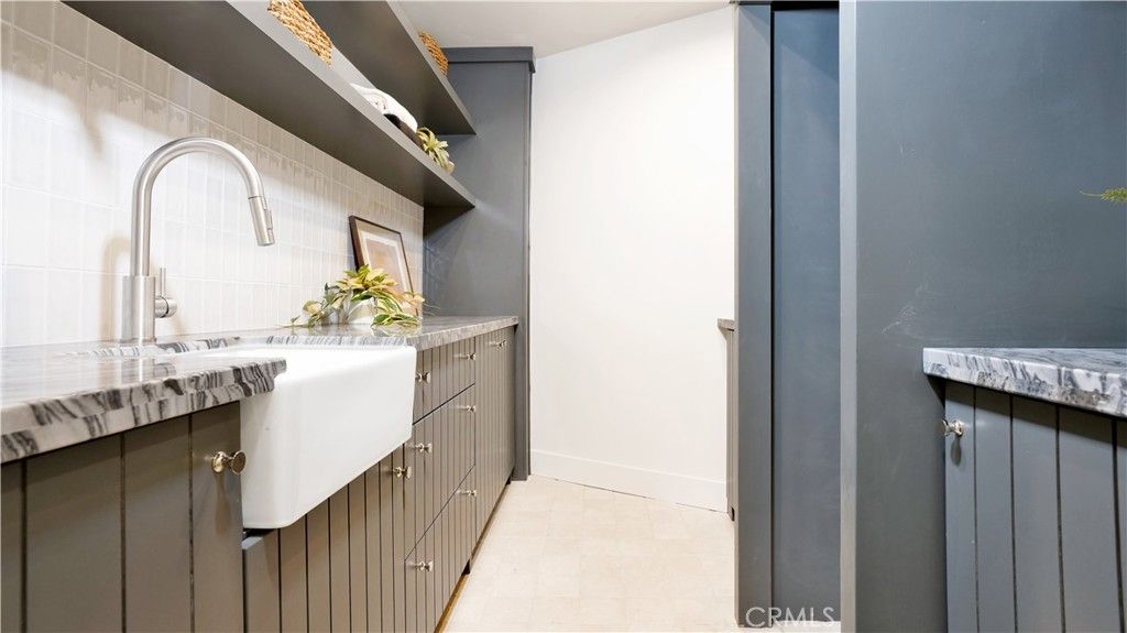 Image 41 of property listing at 9752 Rangeview, North Tustin, CA 92705