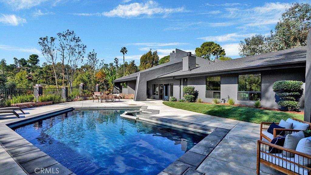 Image 57 of property listing at 9752 Rangeview, North Tustin, CA 92705