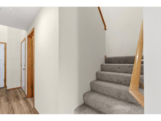 5636 Sw AVENA Pl, Corvallis, OR 97333