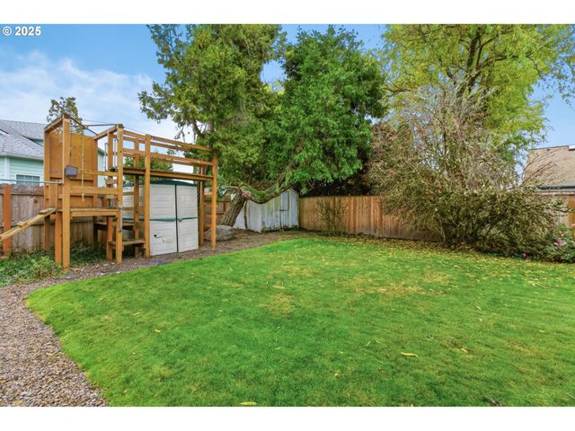 5636 Sw AVENA Pl, Corvallis, OR 97333