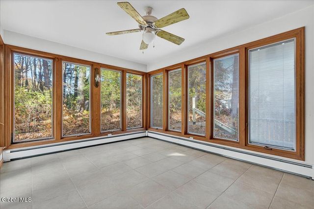 17 Belmonte Lane, Clifton Park, NY 12065