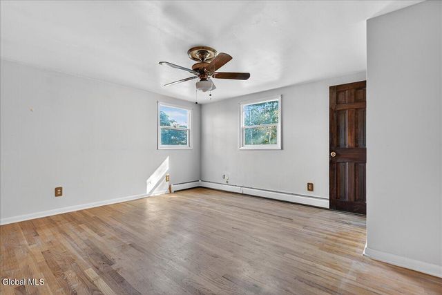 17 Belmonte Lane, Clifton Park, NY 12065