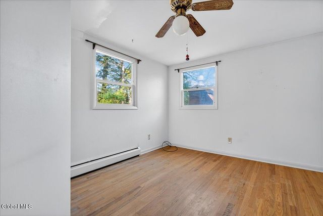 17 Belmonte Lane, Clifton Park, NY 12065