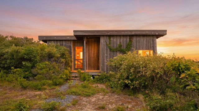 1100 Ocean View Drive, Wellfleet, MA 02667