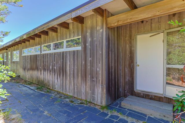 1100 Ocean View Drive, Wellfleet, MA 02667