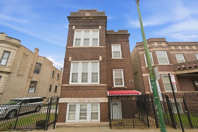 2921 N Kedzie Avenue, Chicago, IL 60618