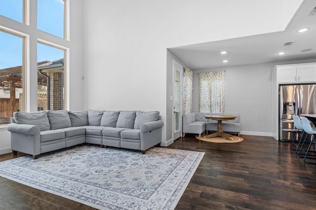 1917 Bending Oak Street, Fort Worth, TX 76008