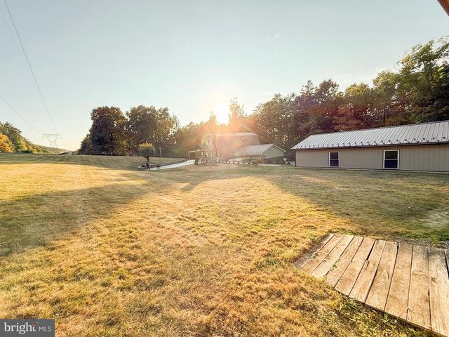 78 FAIRVIEW RD, Belleville, PA 17004