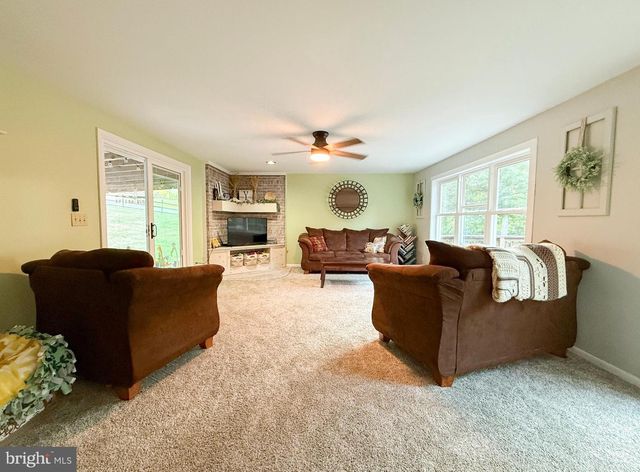 78 FAIRVIEW RD, Belleville, PA 17004