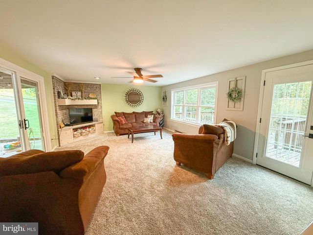 78 FAIRVIEW RD, Belleville, PA 17004