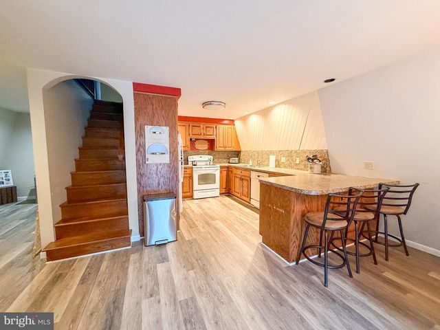 78 FAIRVIEW RD, Belleville, PA 17004