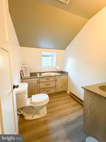 78 FAIRVIEW RD, Belleville, PA 17004