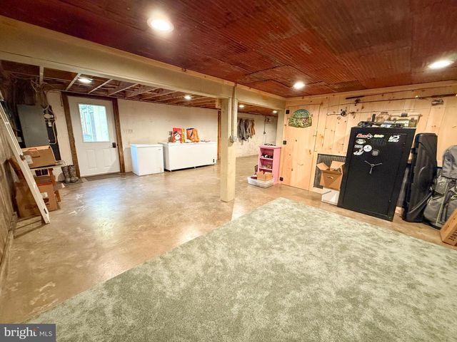 78 FAIRVIEW RD, Belleville, PA 17004