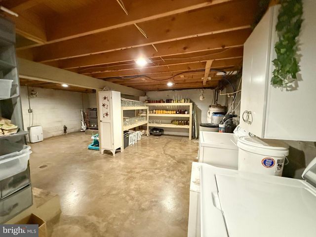 78 FAIRVIEW RD, Belleville, PA 17004