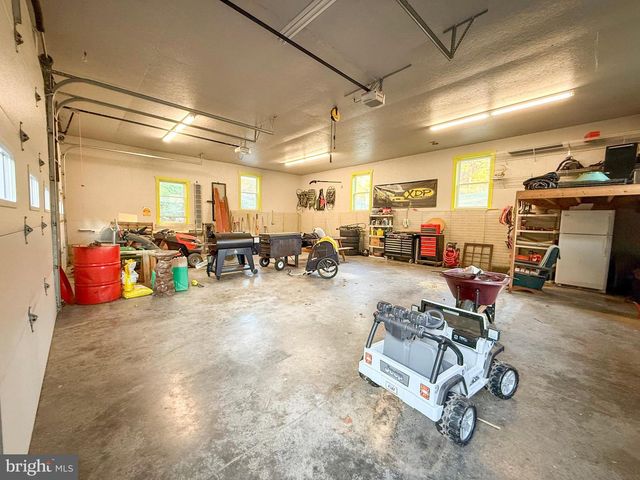 78 FAIRVIEW RD, Belleville, PA 17004