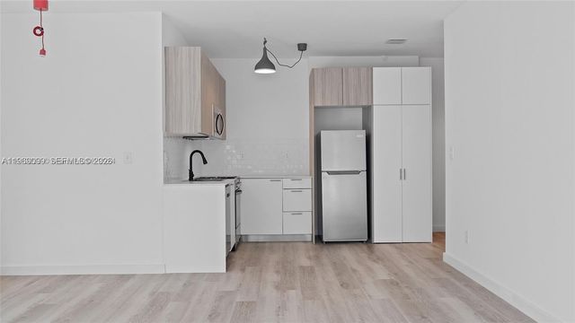 1561 Jefferson Avenue, Miami Beach, FL 33139