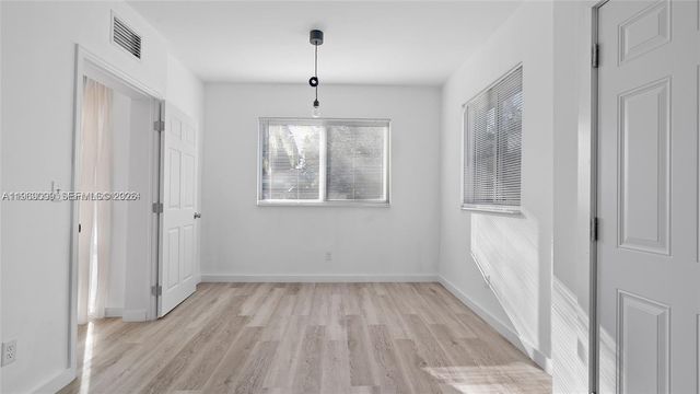 1561 Jefferson Avenue, Miami Beach, FL 33139