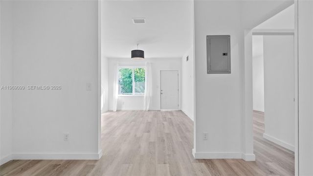1561 Jefferson Avenue, Miami Beach, FL 33139
