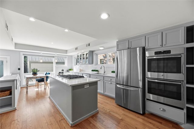 2737 Werlein Avenue, Houston, TX 77005