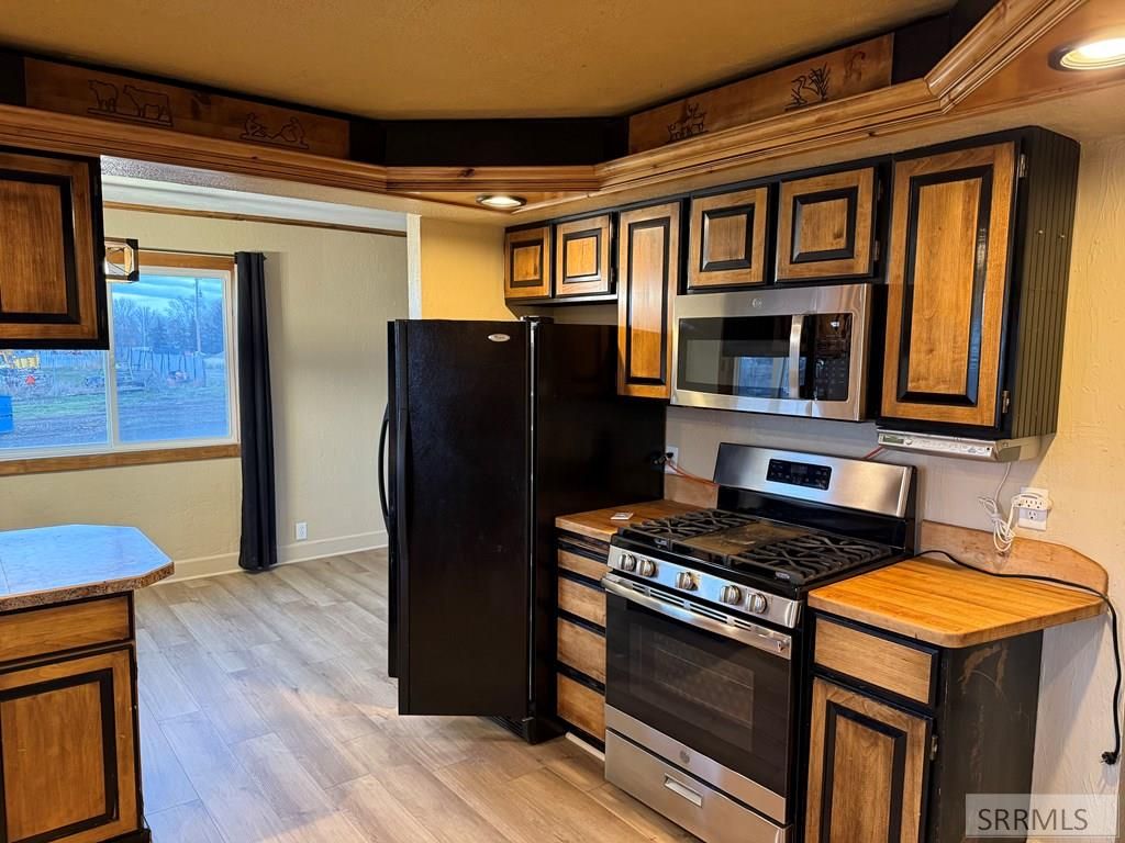 Image 23 of property listing at 2932 S Arthur Street, American Falls, ID 83211