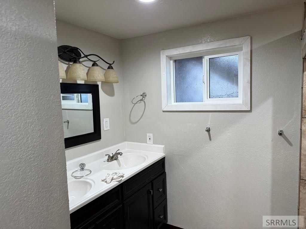 Image 61 of property listing at 2932 S Arthur Street, American Falls, ID 83211