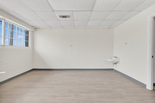 1690 Rigsby, San Antonio, TX 78210